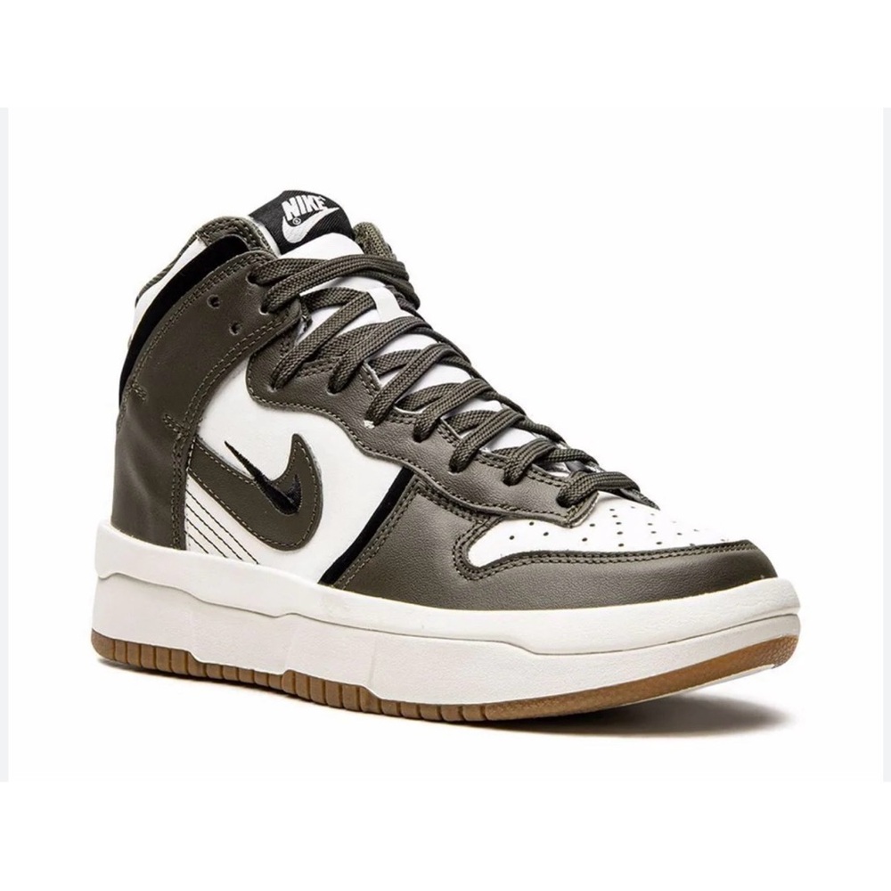 Nike Dunk High Up Sneakers "Cargo Khaki"